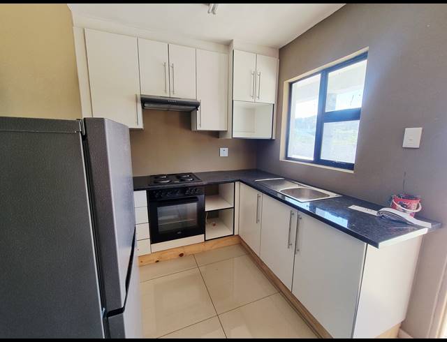 1 BEDROOM HOUSE TO LET IN NGWELEZANA